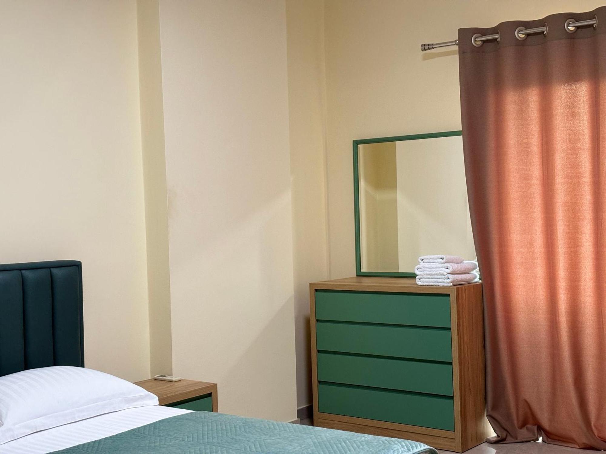 Tam 2Bdr Center Taiwan Apartment Tirana Kültér fotó