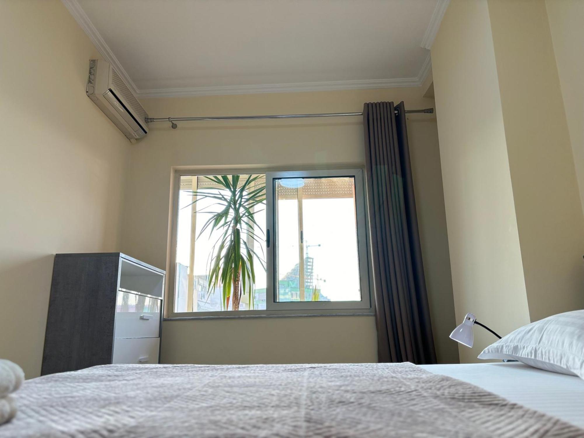 Tam 2Bdr Center Taiwan Apartment Tirana Kültér fotó